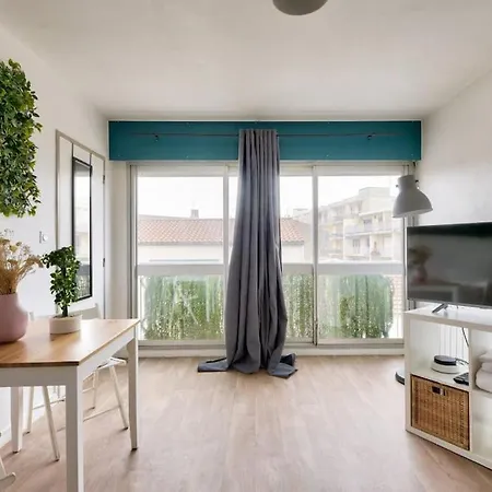 Daire Studio In *